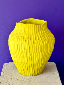 Mellow Yellow Classic Vase Small