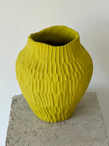 Mellow Yellow Classic Vase Small